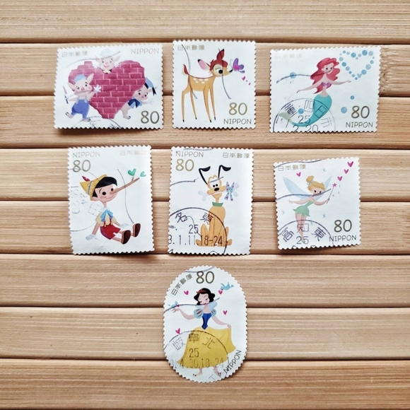 Disney Characters Hearts Japanese used postage stamps (80yen) - Japan - Picture 1 of 1